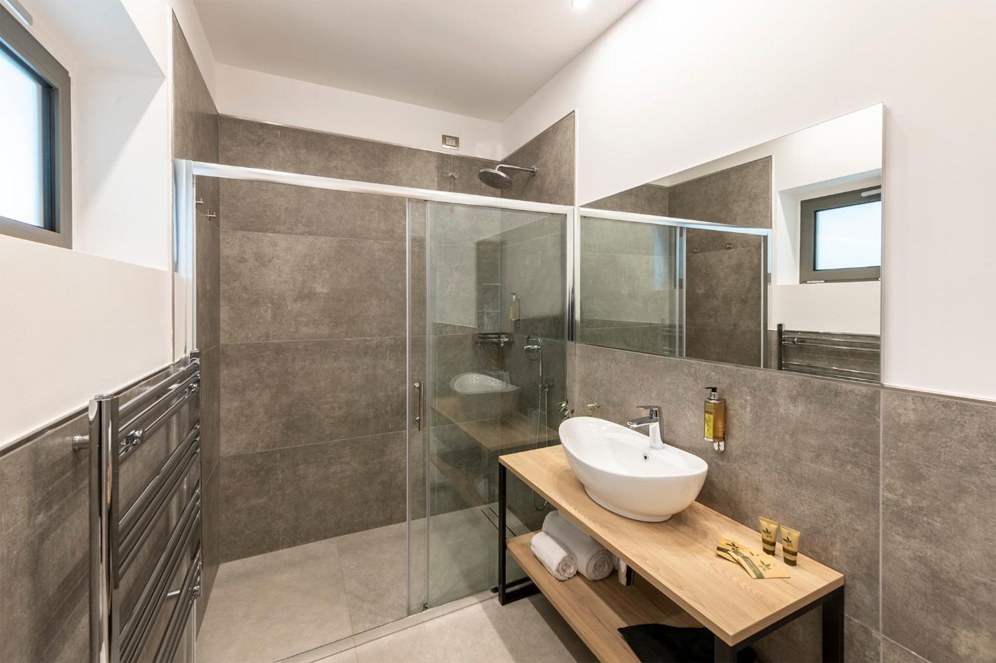 Evo Suites Apartments Limone sul Garda Pokoj fotografie